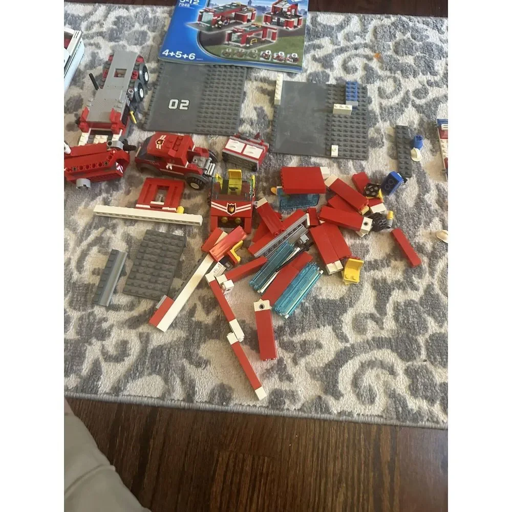 Lego City‎ Lot - Incomplete - Misc Y2K VTG All Pictured Included.